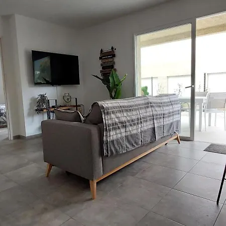 A Caseta Rdc Apartment
